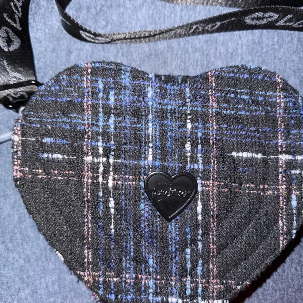 BETSY JOHNSON Luv Crossbody Purse Plaid Heart Shaped Shoulder Bag NWT Tweed Look - Picture 2 of 7